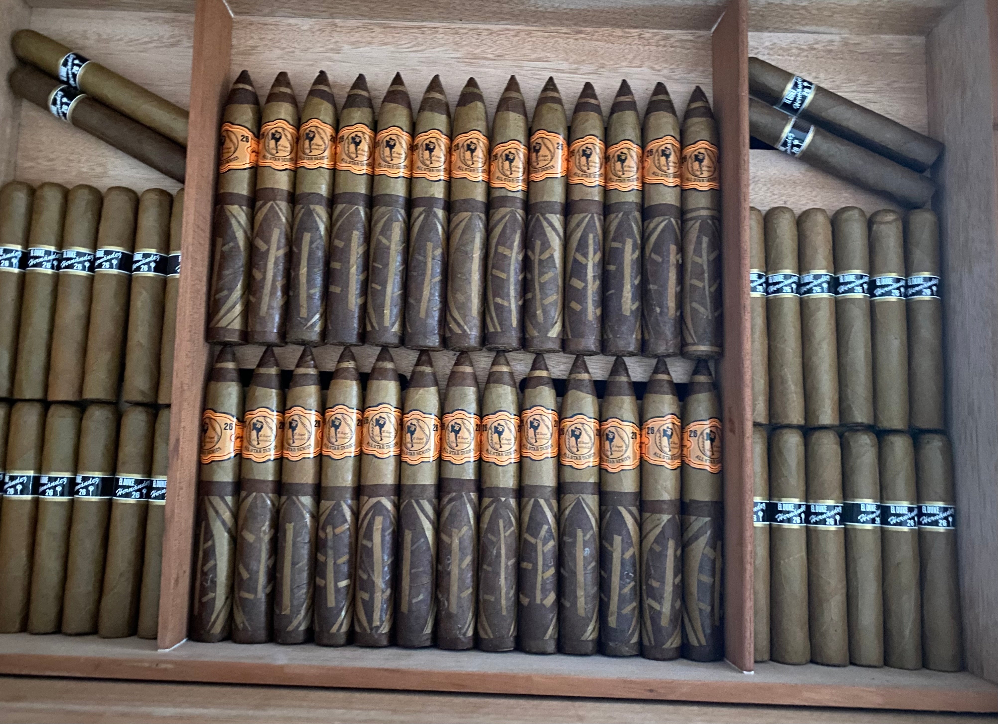 [Humidor Black 120 count] [Humidor]